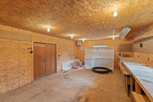 Another view of the interior of workshop. Someone is going to love this work shop!