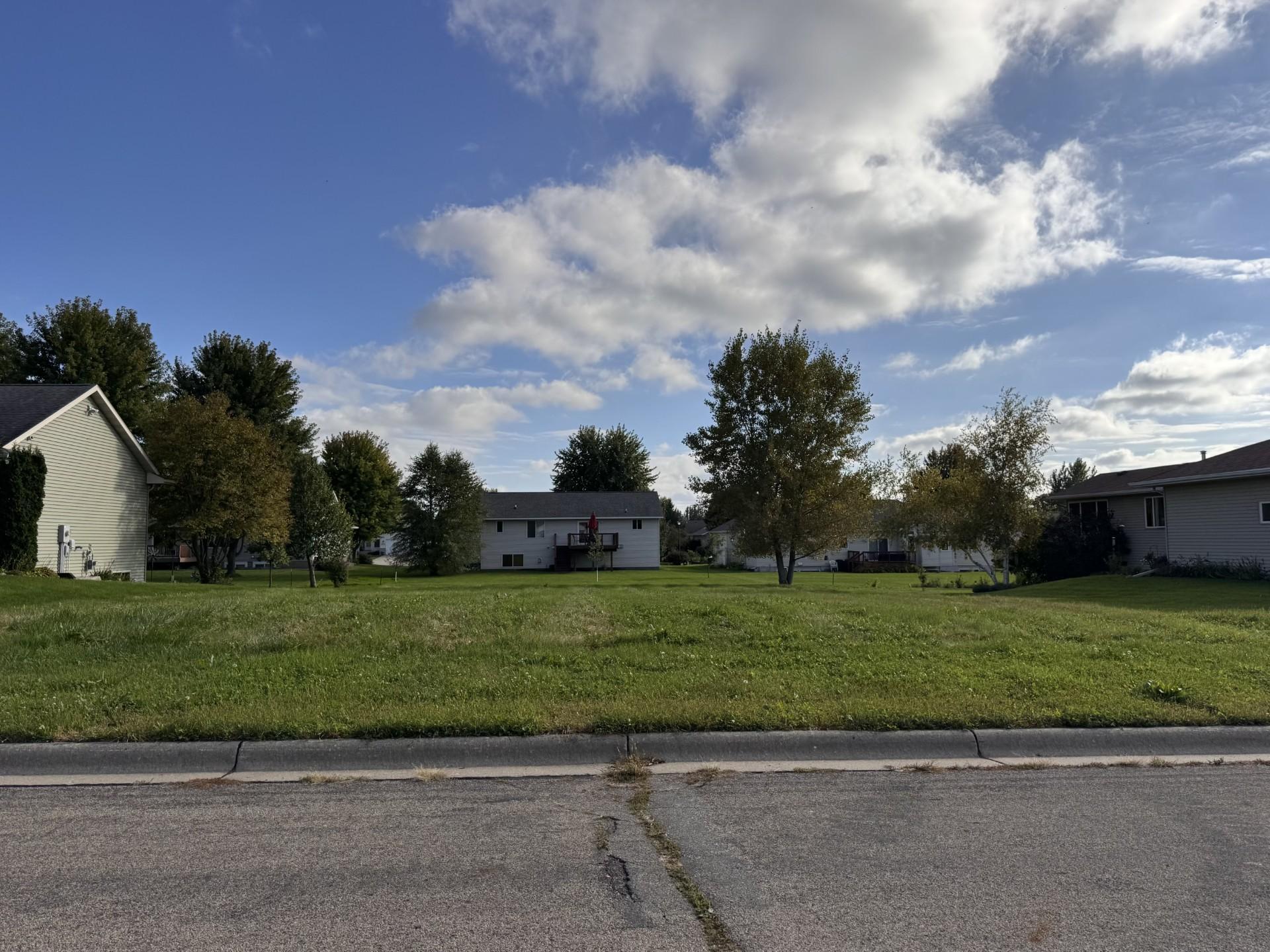 Property photo for 2465 Fox Hollow Lane, Owatonna, MN 55060