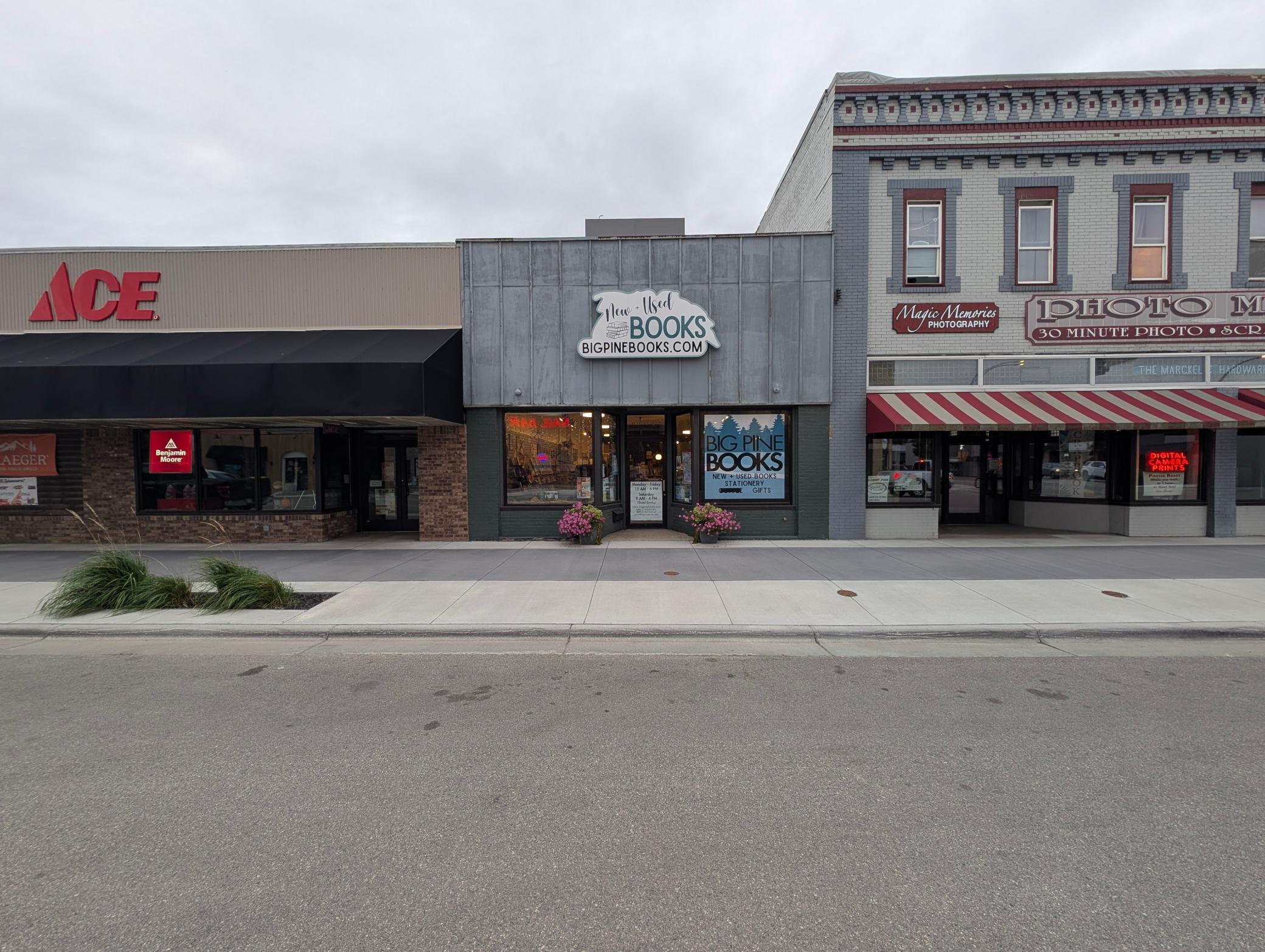 Prime Downtown Storefront – Perham, MN 56573