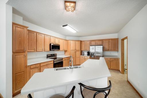 218 River Woods Drive W, Saint Paul Park, MN 55071