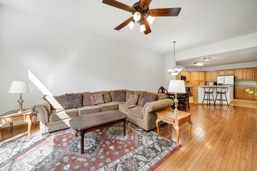 218 River Woods Drive W, Saint Paul Park, MN 55071