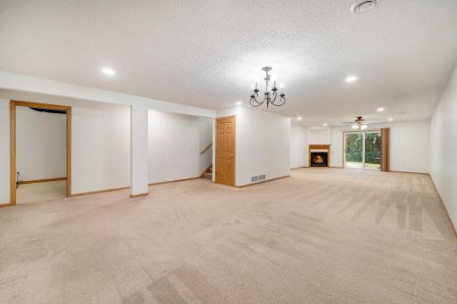 218 River Woods Drive W, Saint Paul Park, MN 55071