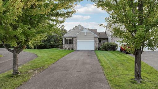 218 River Woods Drive W, Saint Paul Park, MN 55071