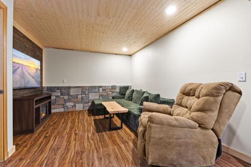 30731 Redding Avenue, Shafer, MN 55074