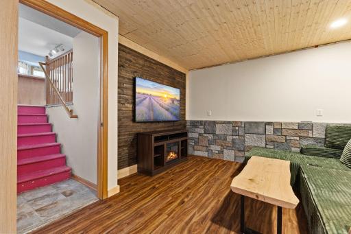 30731 Redding Avenue, Shafer, MN 55074