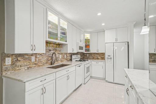 14054 Heywood Path, Apple Valley, MN 55124