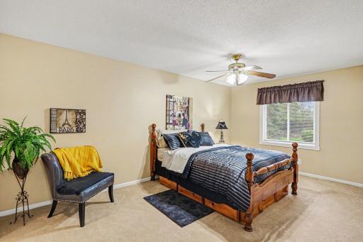 14054 Heywood Path, Apple Valley, MN 55124