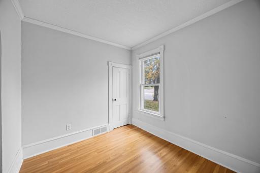 245 8th Avenue N, Hopkins, MN 55343