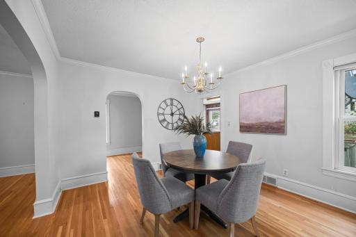 245 8th Avenue N, Hopkins, MN 55343
