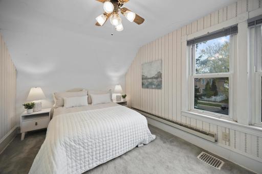 245 8th Avenue N, Hopkins, MN 55343