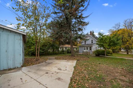 245 8th Avenue N, Hopkins, MN 55343