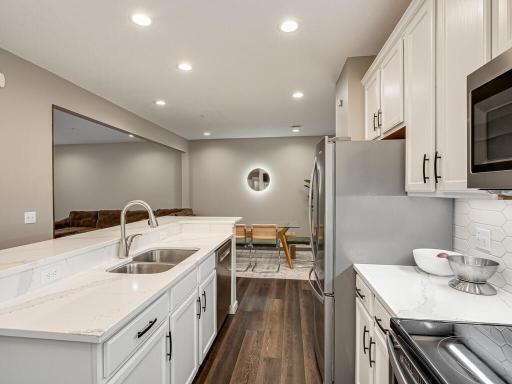 9629 Scott Ln Brooklyn Park MN 55443 USA-011-029-Kitchen-MLS_Size.jpg