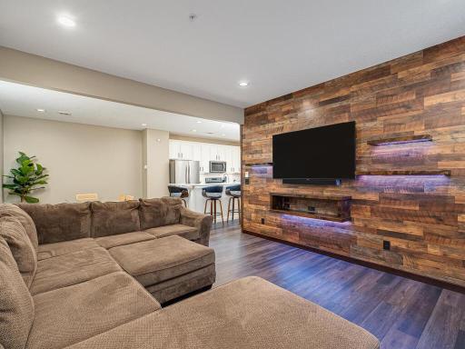 9629 Scott Ln Brooklyn Park MN 55443 USA-005-013-Living Room-MLS_Size.jpg