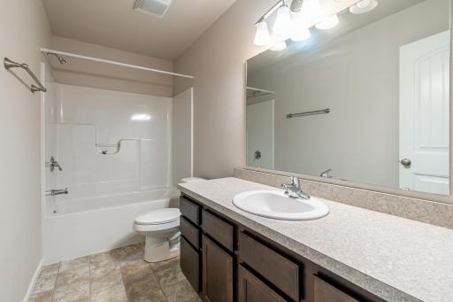 5883 Autumn Drive S, Fargo, ND 58104