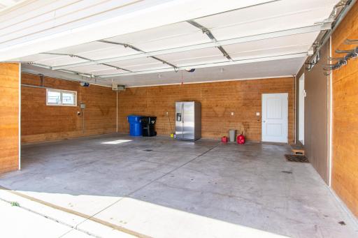 5883 Autumn Drive S, Fargo, ND 58104
