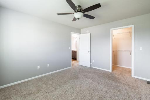 5883 Autumn Drive S, Fargo, ND 58104