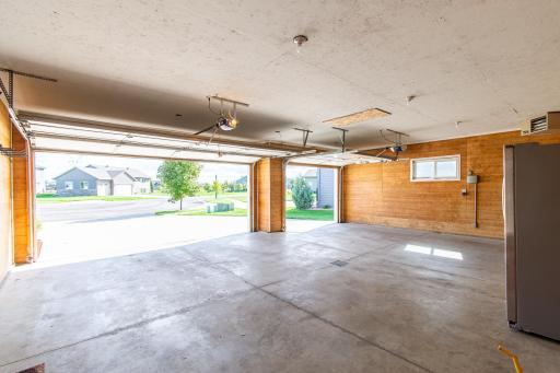 5883 Autumn Drive S, Fargo, ND 58104