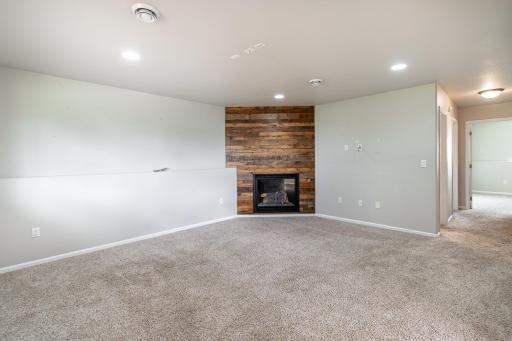 5883 Autumn Drive S, Fargo, ND 58104