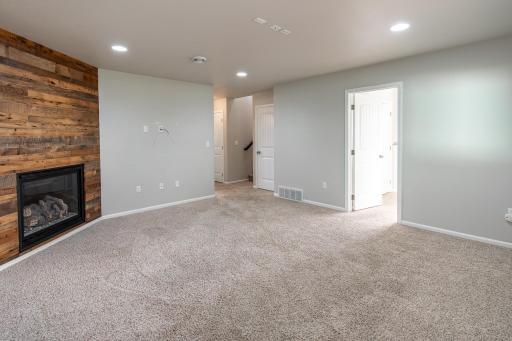 5883 Autumn Drive S, Fargo, ND 58104
