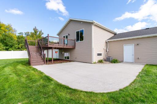 5883 Autumn Drive S, Fargo, ND 58104