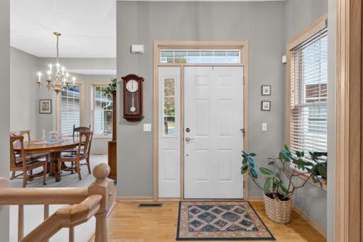 Bright, inviting entry with easy main-level flow.
