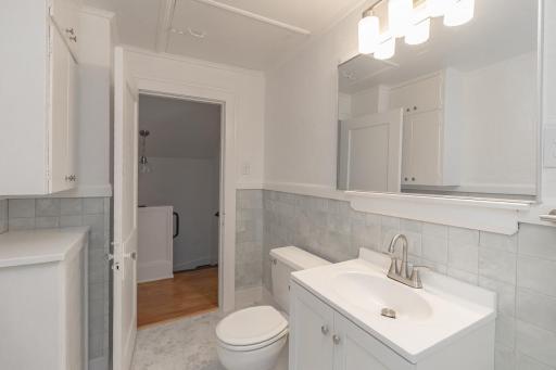 1144 Charles Avenue, Saint Paul, MN 55104