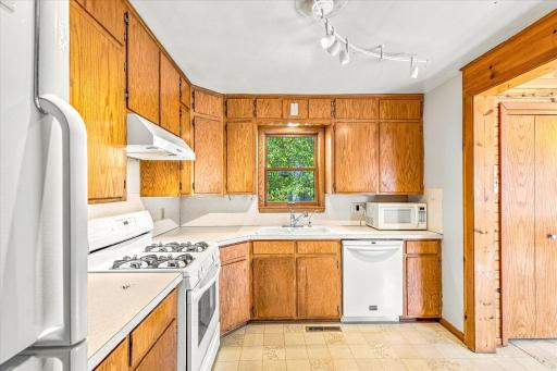 240 S Eliot Avenue, Rush City, MN 55069