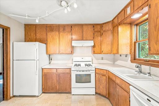 240 S Eliot Avenue, Rush City, MN 55069