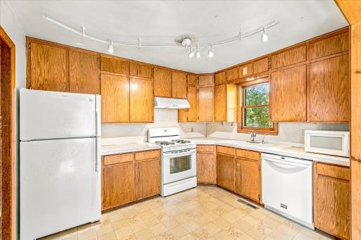 240 S Eliot Avenue, Rush City, MN 55069