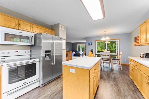 2486 Bridgewater Place S, Cambridge, MN 55008