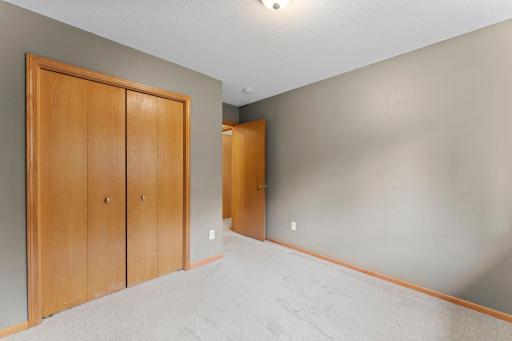 2486 Bridgewater Place S, Cambridge, MN 55008