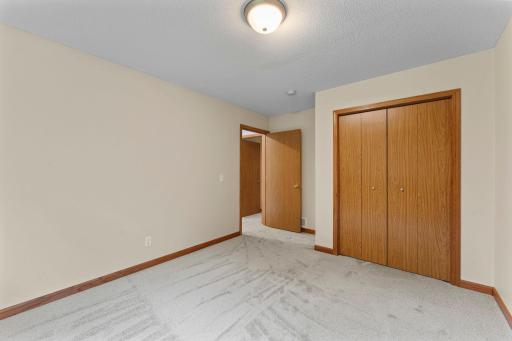 2486 Bridgewater Place S, Cambridge, MN 55008