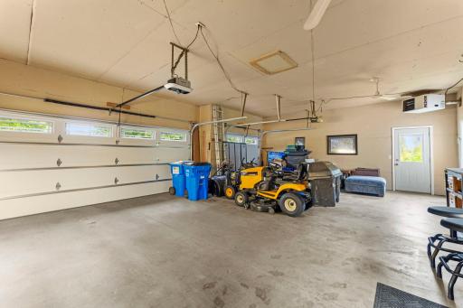 2486 Bridgewater Place S, Cambridge, MN 55008