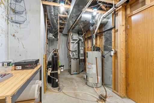 2486 Bridgewater Place S, Cambridge, MN 55008