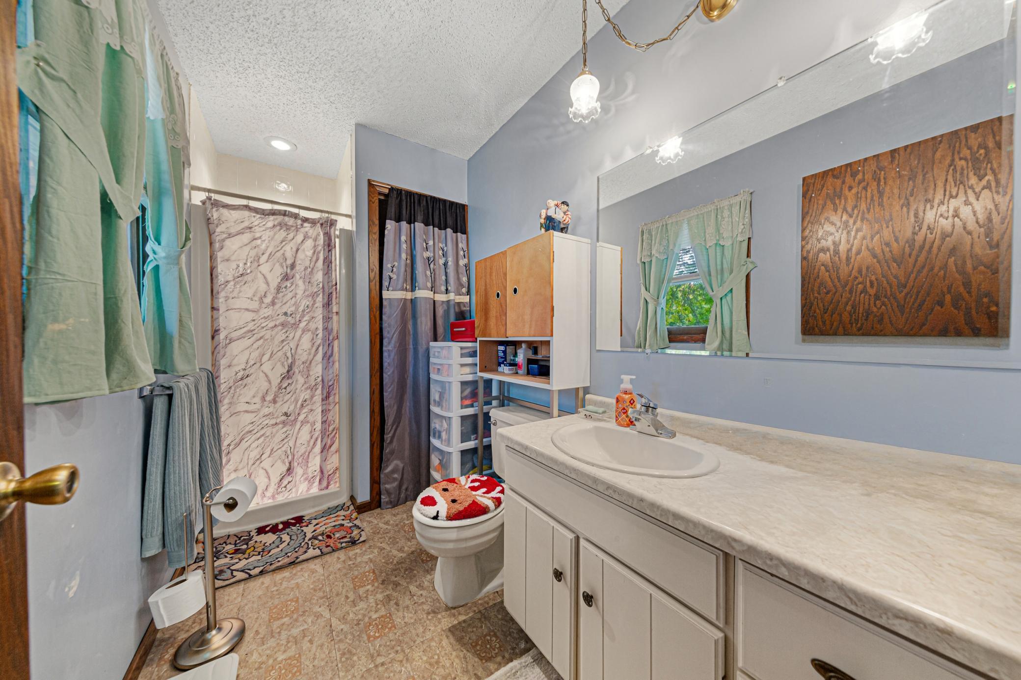 Main Floor Bathroom