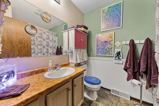 1428 11th Avenue NE, Faribault, MN 55021