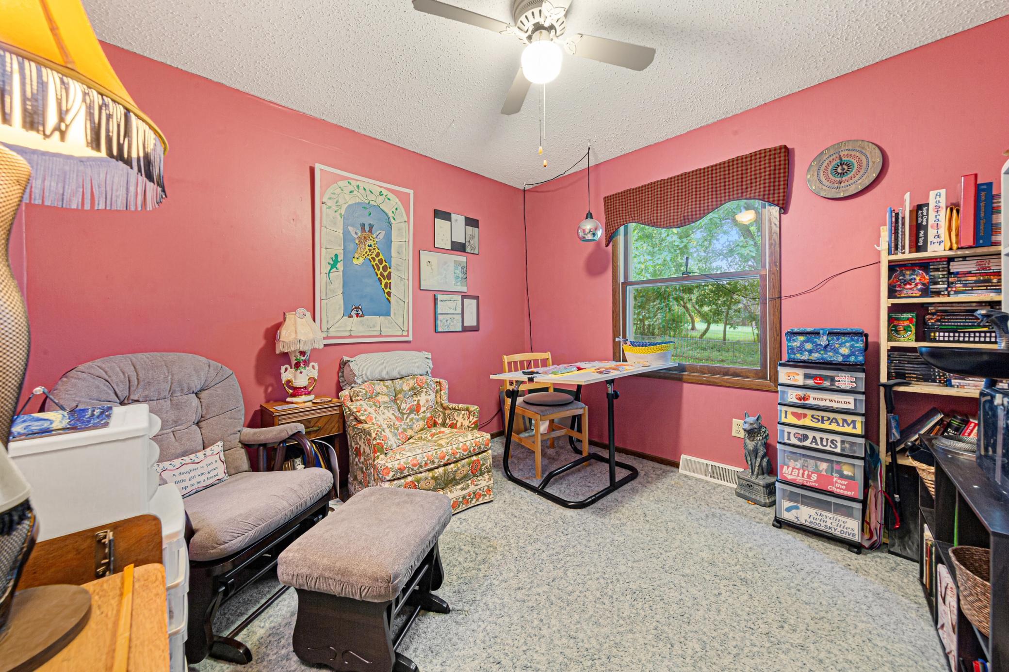 Bedroom 3/ Craftroom View