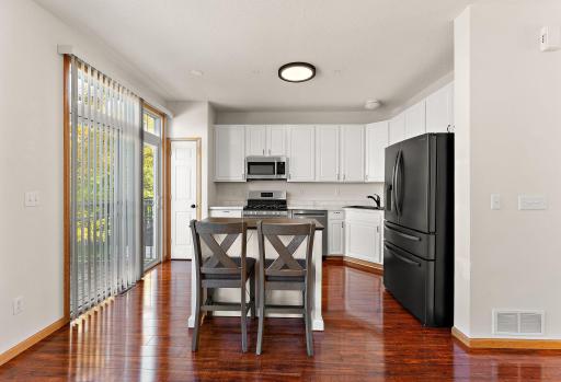 6750 158th Street W, Apple Valley, MN 55124