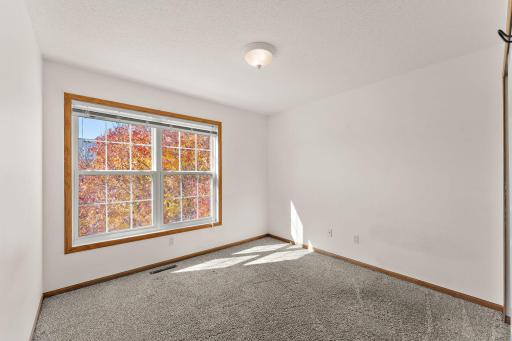 6750 158th Street W, Apple Valley, MN 55124