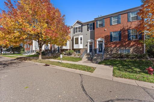 6750 158th Street W, Apple Valley, MN 55124