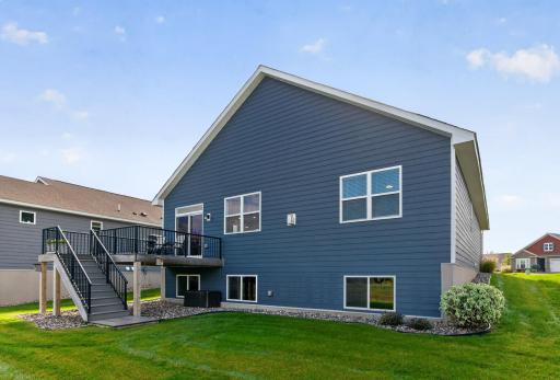 8069 183rd Street W, Lakeville, MN 55044