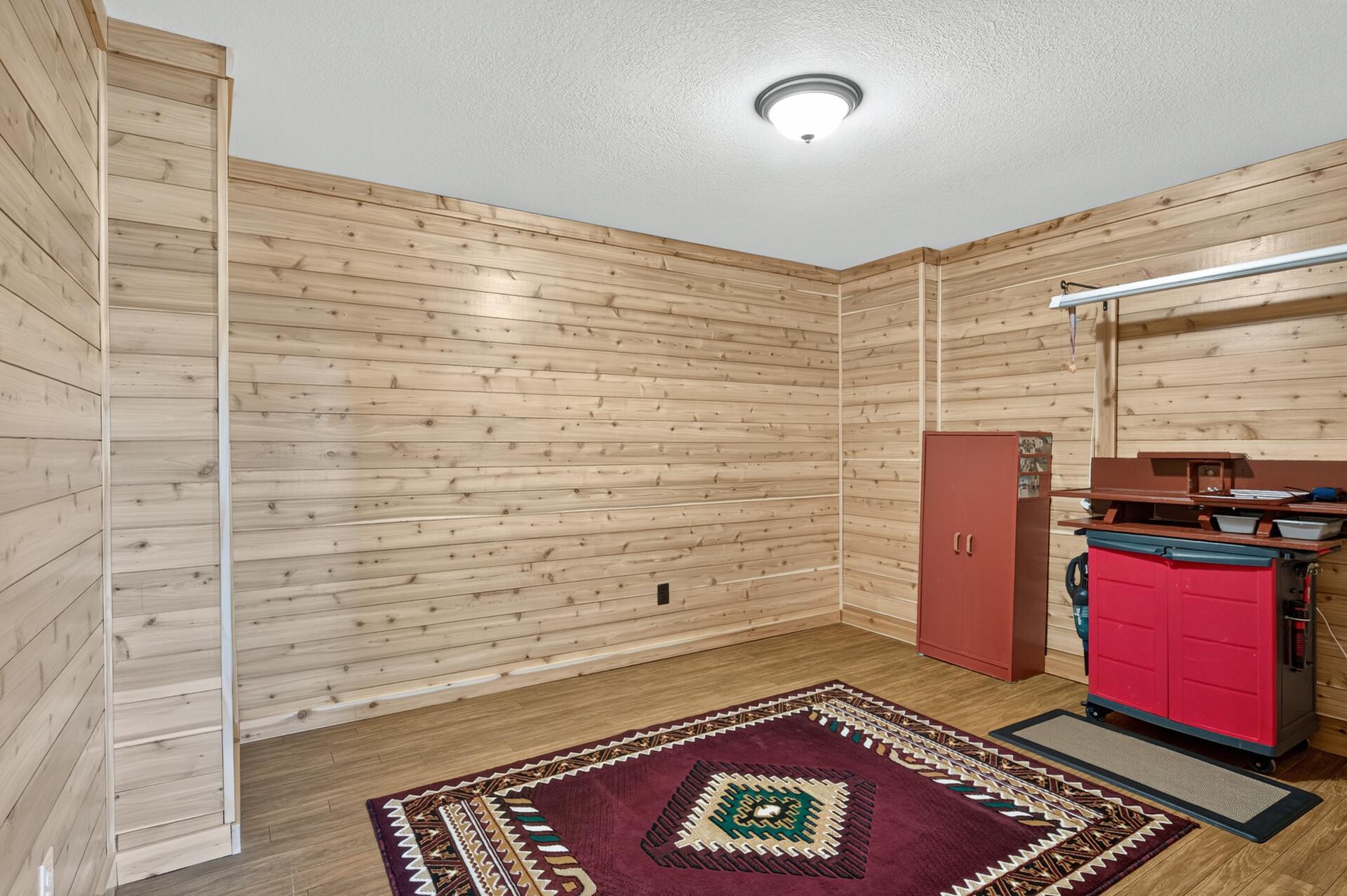 8069 183rd St W (34).jpg