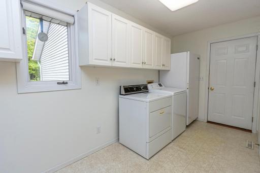 Laundry/Mudroom off Garage