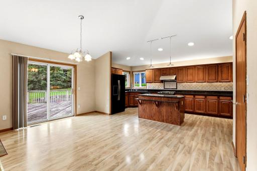 2646 Shadow Lane, Chaska, MN 55318