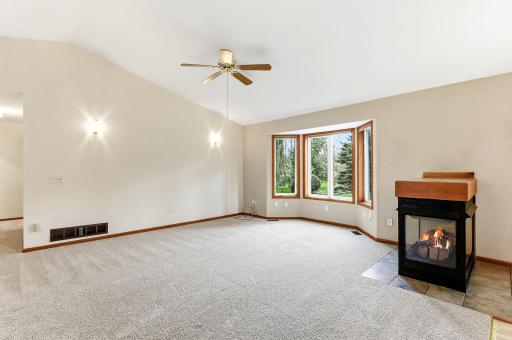 2646 Shadow Lane, Chaska, MN 55318