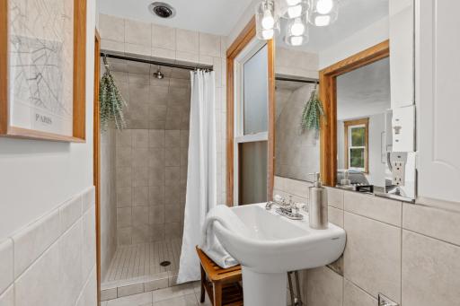 3517 Humboldt Avenue S, Minneapolis, MN 55408