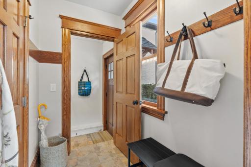 3517 Humboldt Avenue S, Minneapolis, MN 55408