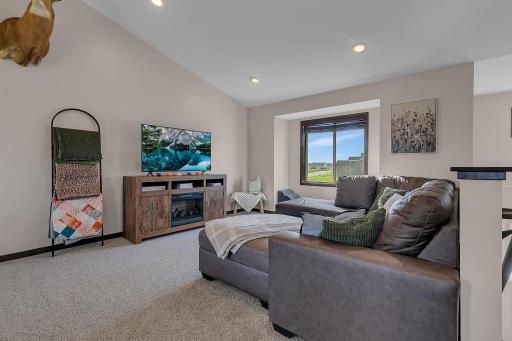 805 2 1/2 Avenue SW, Rice, MN 56367