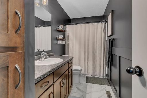 805 2 1/2 Avenue SW, Rice, MN 56367