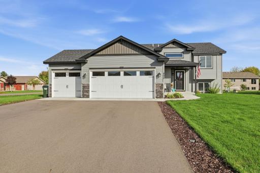 805 2 1/2 Avenue SW, Rice, MN 56367